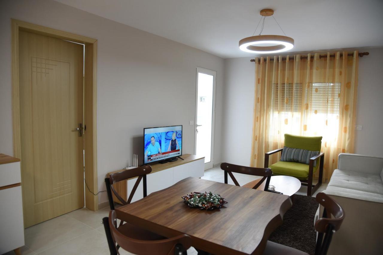 Alex'S Apartment Durrës 外观 照片